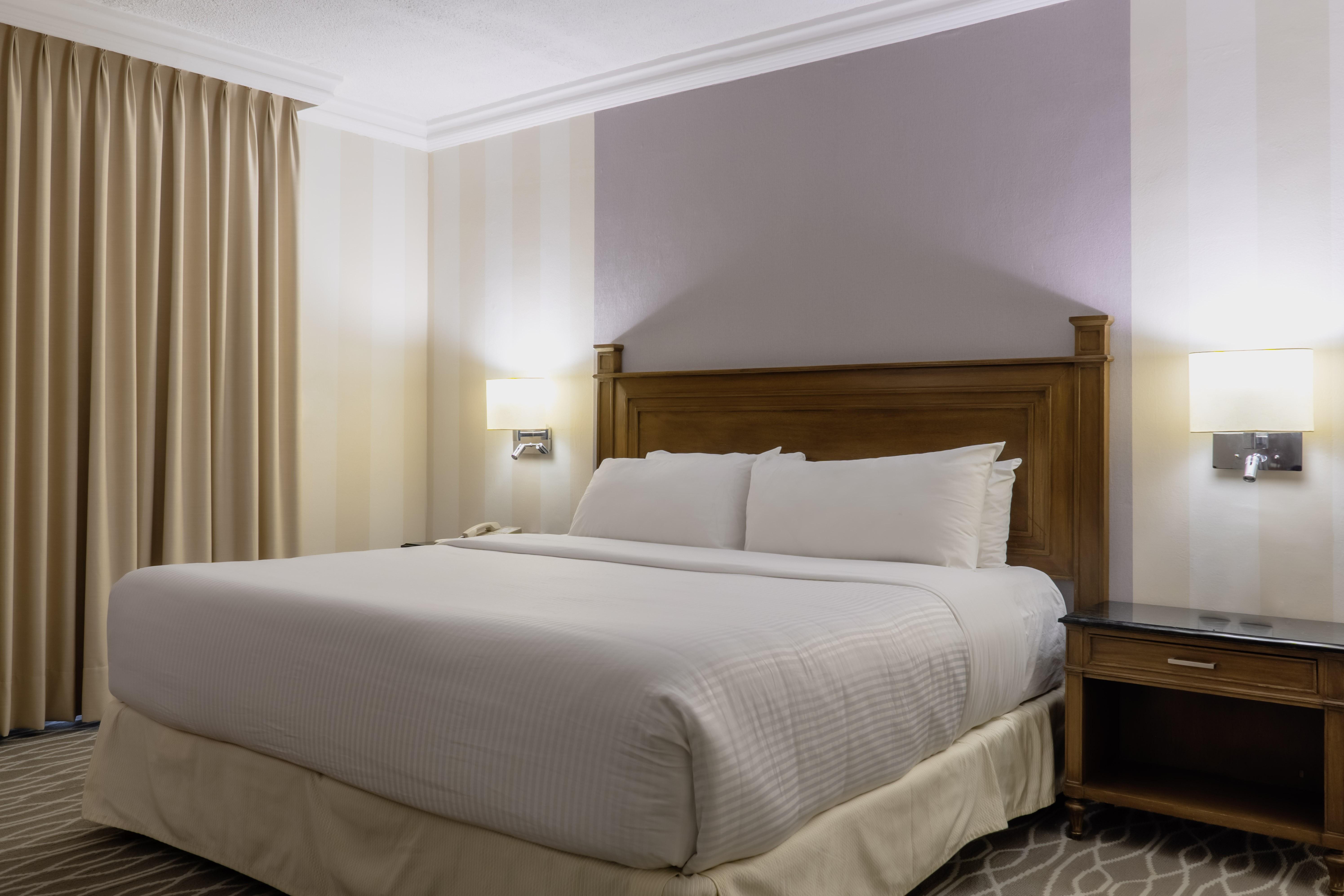 Gamma Monterrey Gran Hotel Ancira Ngoại thất bức ảnh A bedroom at the hotel